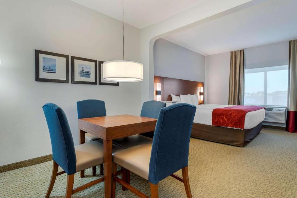 Comfort Hotel 2*