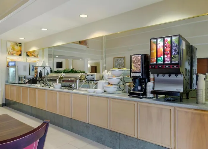 Comfort Suites La Porte